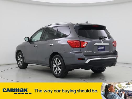 2019 Nissan Pathfinder SL