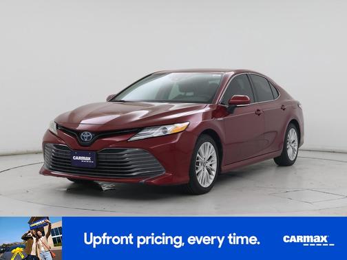 2020 Toyota Camry Hybrid XLE