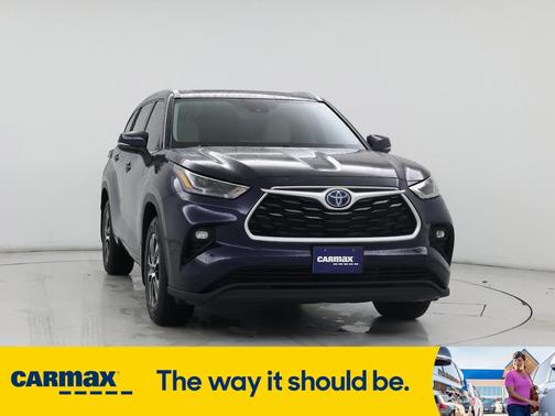 2022 Toyota Highlander Hybrid XLE