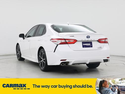 2020 Toyota Camry Hybrid SE