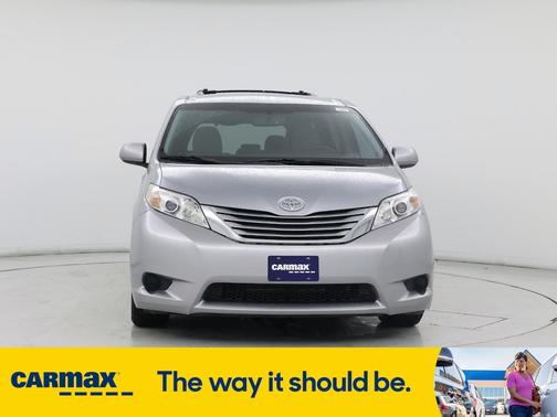 2015 Toyota Sienna LE