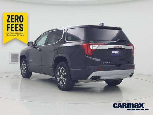 Black 2022 GMC Acadia SLE