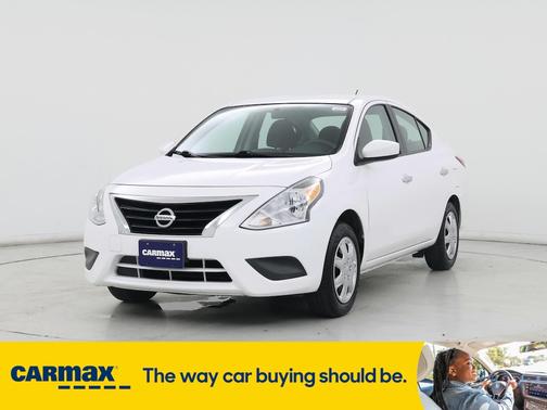 2016 Nissan Versa SV