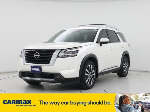 2022 Nissan Pathfinder Platinum