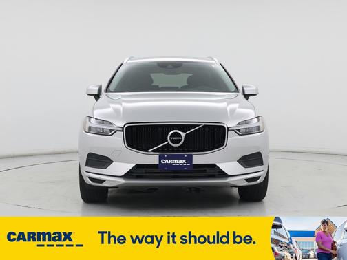 2019 Volvo XC60 T5 Momentum