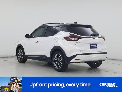 White 2023 Nissan Kicks SR