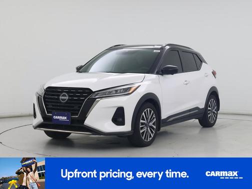 White 2023 Nissan Kicks SR
