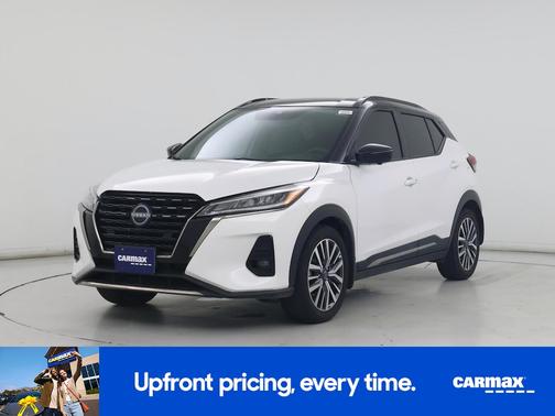 White 2023 Nissan Kicks SR