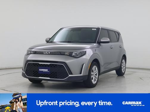 Gray 2023 Kia Soul LX