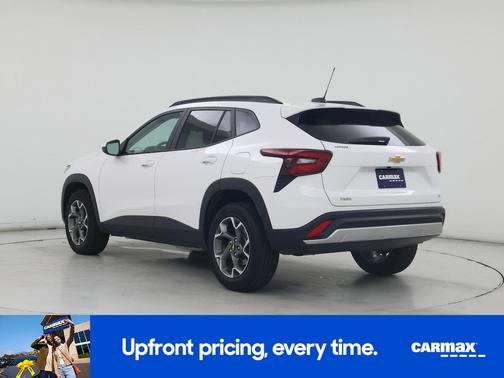 White 2025 Chevrolet Trax LT