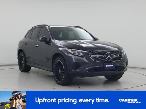 Black 2023 Mercedes-Benz GLC 300