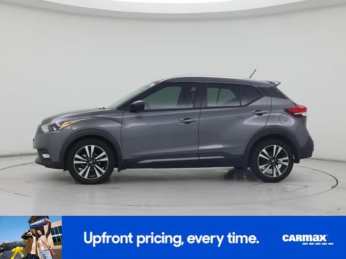 Gray 2020 Nissan Kicks SR