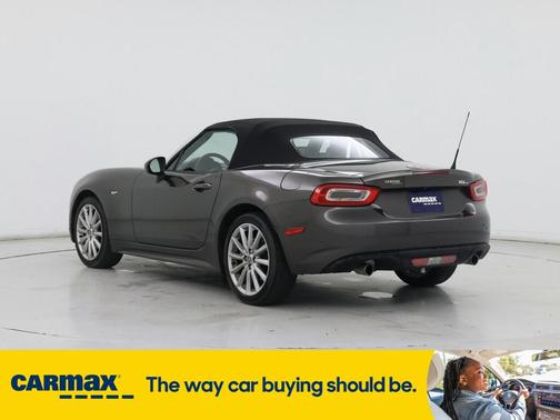 2017 FIAT 124 Spider Lusso
