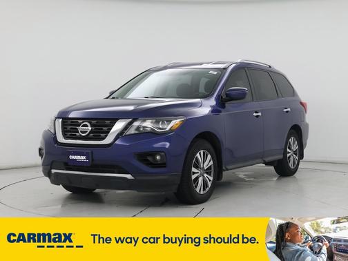 2020 Nissan Pathfinder SV