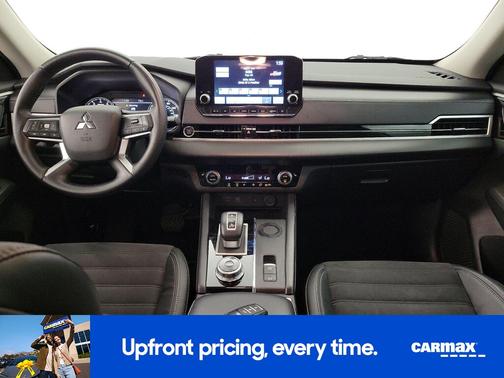 2022 Mitsubishi Outlander SE