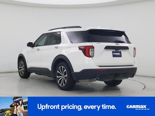 White 2022 Ford Explorer ST-Line