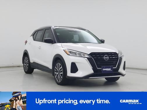 White 2023 Nissan Kicks SV