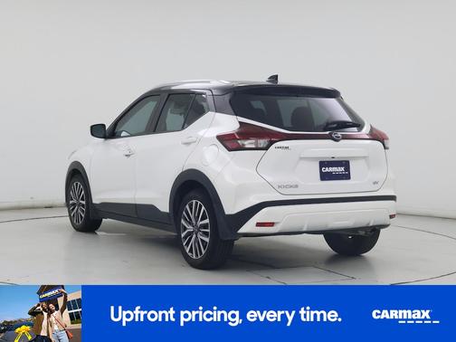 White 2023 Nissan Kicks SV