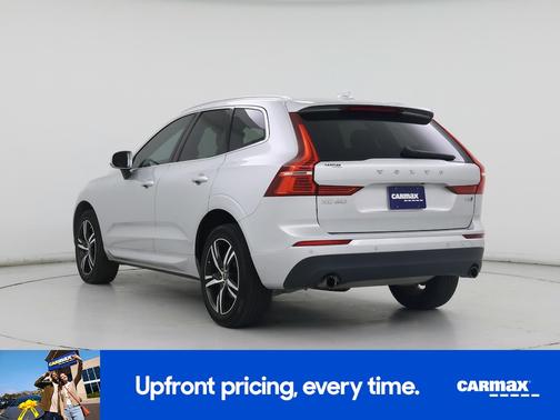 2021 Volvo XC60 T5 Momentum
