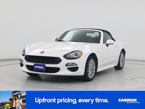 White 2018 FIAT 124 Spider Classica