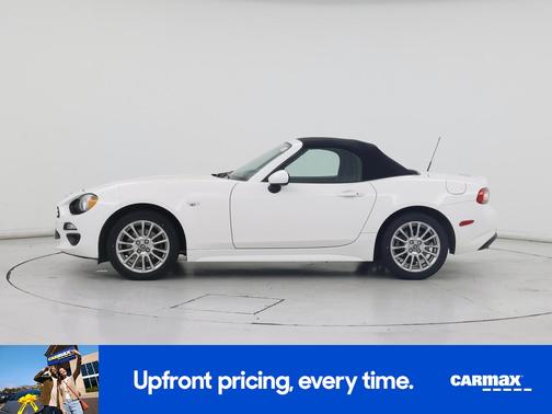 White 2018 FIAT 124 Spider Classica