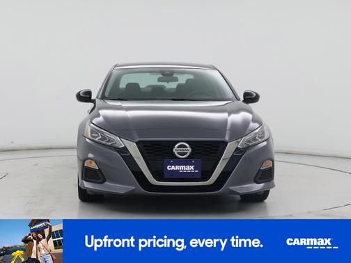 2022 Nissan Altima SR