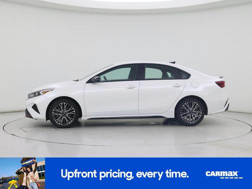 White 2024 Kia Forte GT-Line