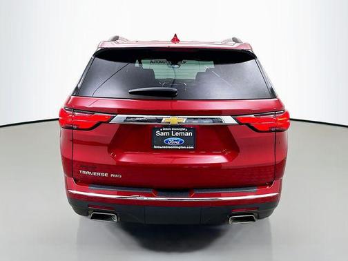 Radiant Red Tintcoat 2023 Chevrolet Traverse High Country