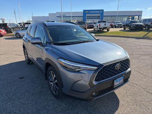 2024 Toyota Corolla Cross XLE