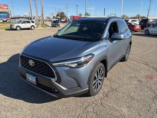 2024 Toyota Corolla Cross XLE