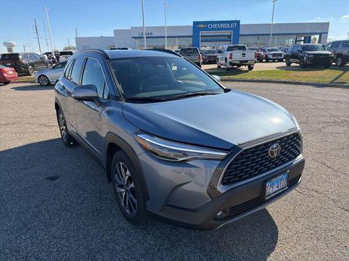 2024 Toyota Corolla Cross XLE