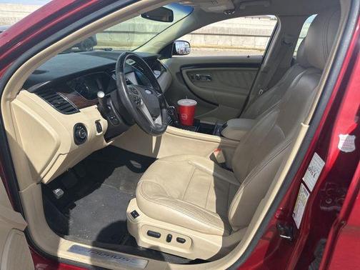 2015 Ford Taurus Limited