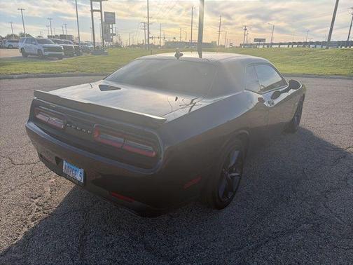 Pitch Black Clearcoat 2021 Dodge Challenger R/T