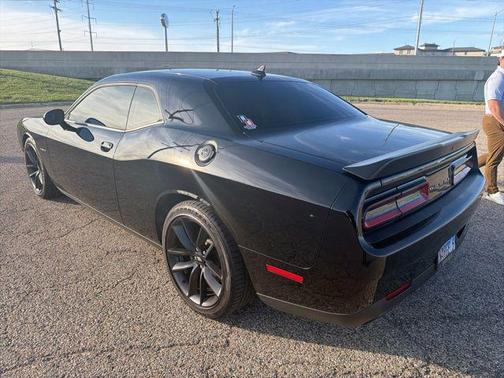 Pitch Black Clearcoat 2021 Dodge Challenger R/T