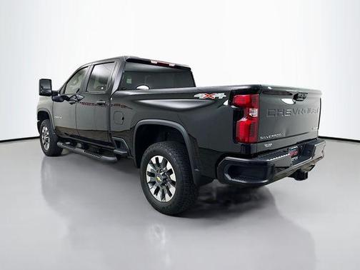 2024 Chevrolet Silverado 2500 Custom