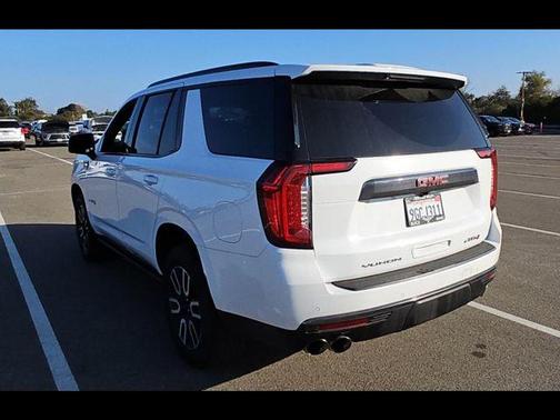 2023 GMC Yukon 4WD AT4