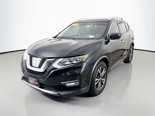 Magnetic Black 2017 Nissan Rogue SL