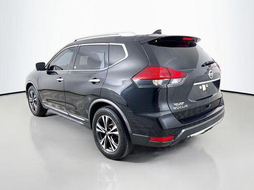 Magnetic Black 2017 Nissan Rogue SL