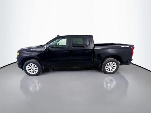 Black 2026 Chevrolet Silverado 1500 Custom