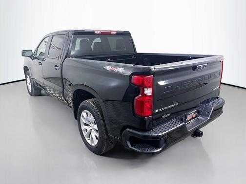 Black 2026 Chevrolet Silverado 1500 Custom
