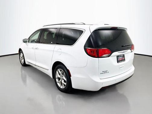 2018 Chrysler Pacifica Touring-L Plus