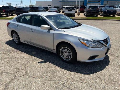 Brilliant Silver Metallic 2018 Nissan Altima 2.5 S