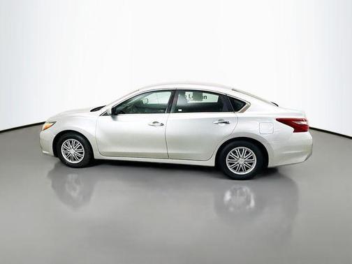 Brilliant Silver Metallic 2018 Nissan Altima 2.5 S