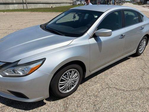 Brilliant Silver Metallic 2018 Nissan Altima 2.5 S