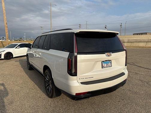 2021 Cadillac Escalade ESV Sport Platinum