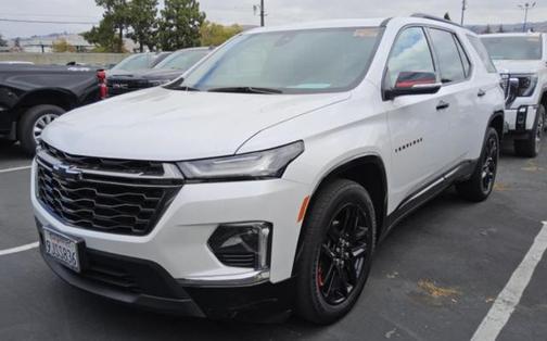 2023 Chevrolet Traverse Premier