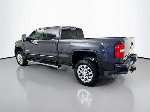 2016 GMC Sierra 2500 Denali