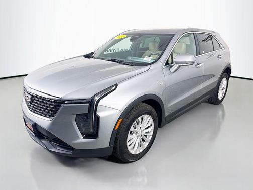 2024 Cadillac XT4 Luxury