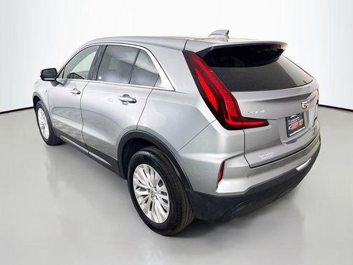 2024 Cadillac XT4 Luxury