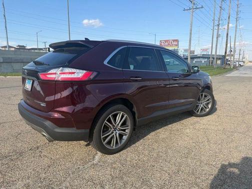 Burgundy Velvet Metallic Tinted Clearcoat 2020 Ford Edge Titanium